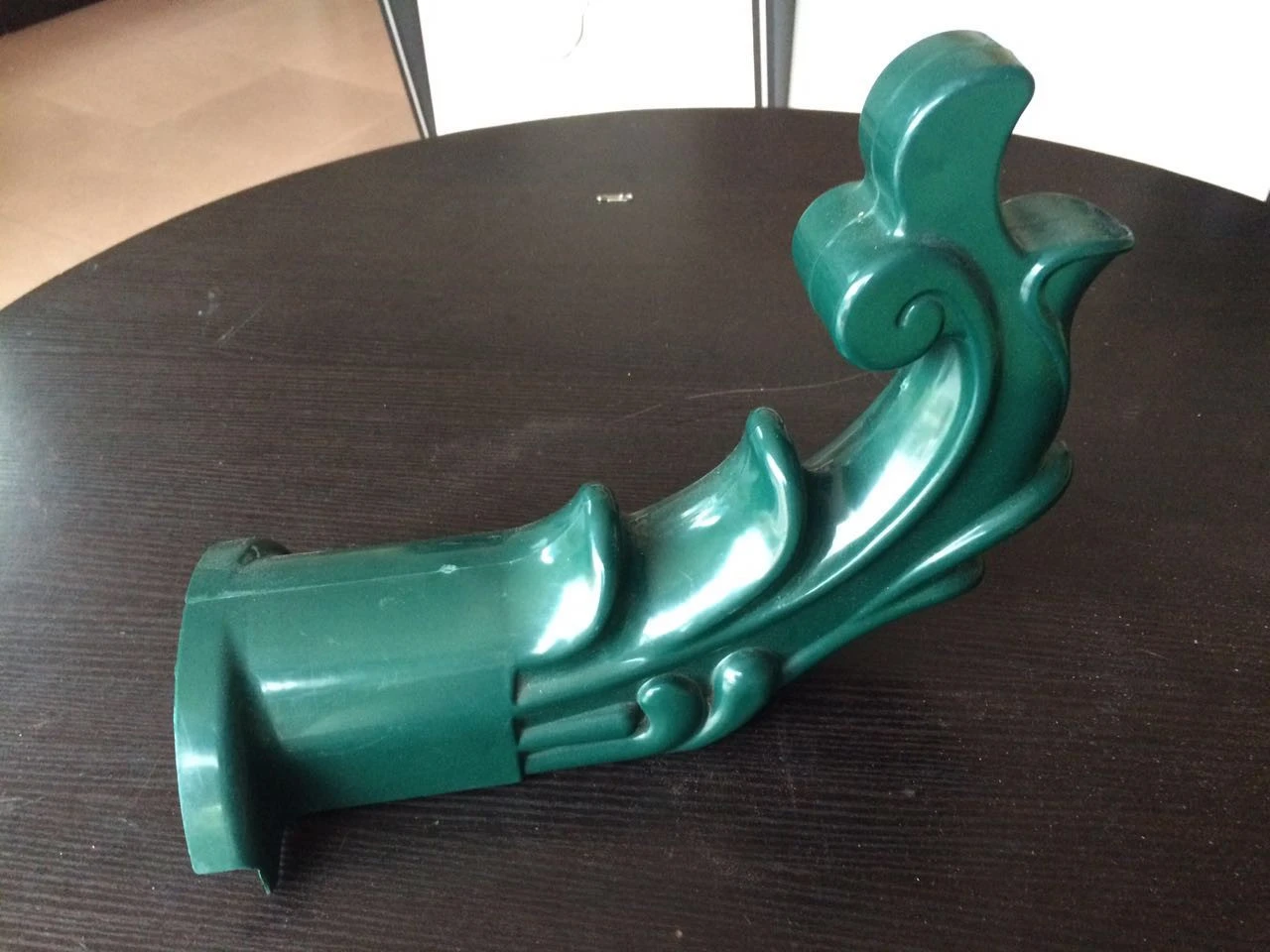 China supplier Building Construction Material asa synthetic resin tile accessories