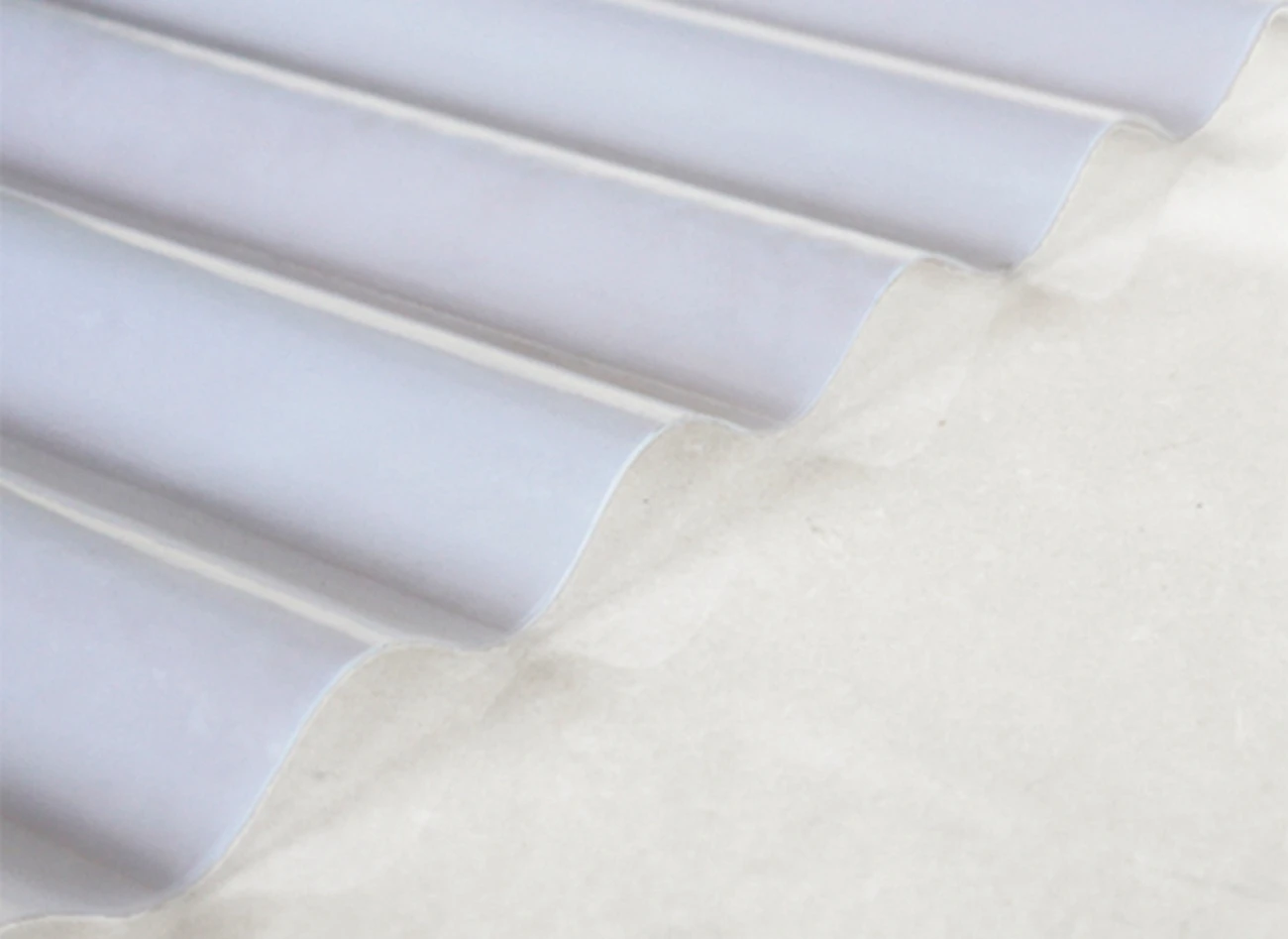 Excellente eau de pluie en Chine anti-corrosion PVC feuille de toiture translucide